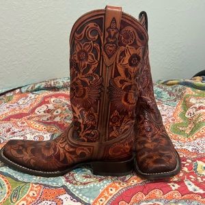 Corral woman’s boots size 10
